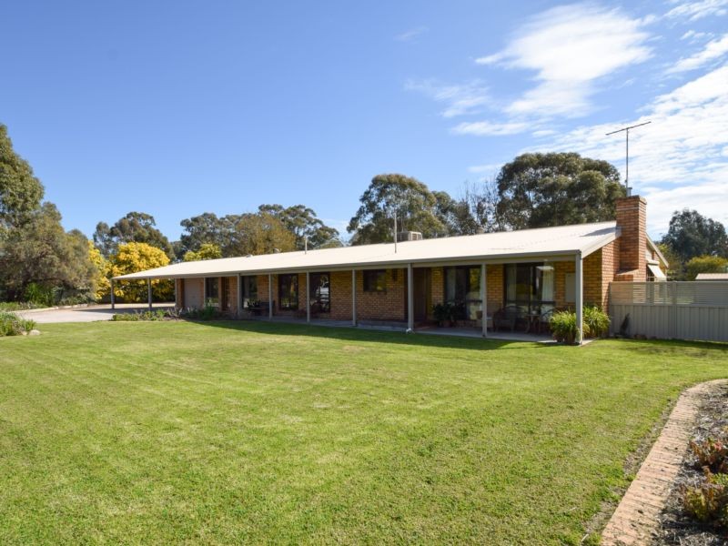 9 Waldara Drive, Wangaratta, Vic 3677 Property Details