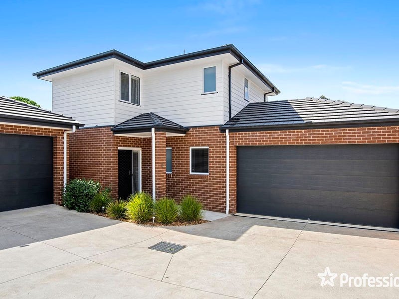 2/11 Glen View Road, Mount Evelyn, VIC 3796