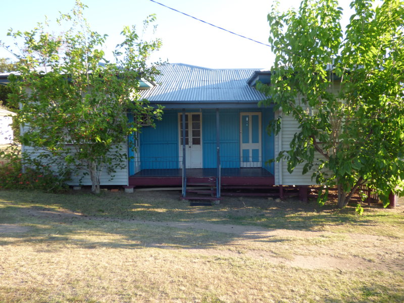 11 Coronation Drive, Murgon, QLD 4605