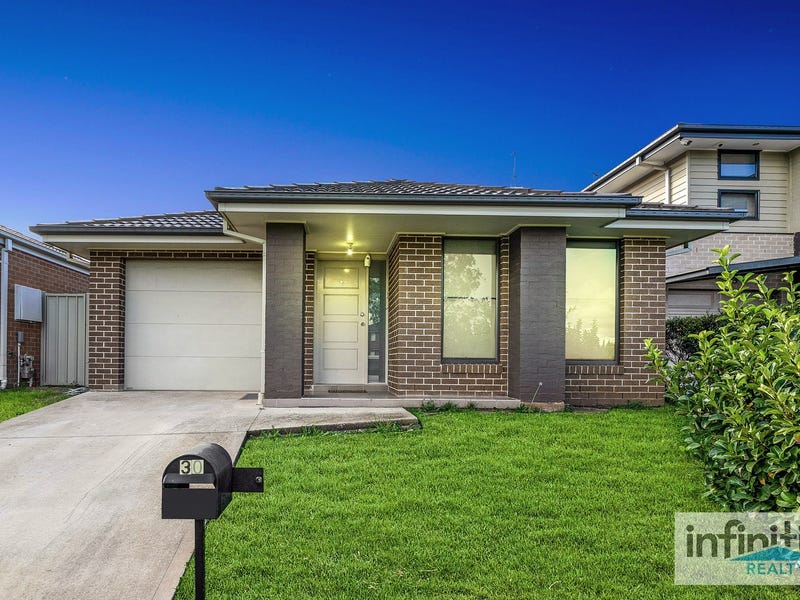 30 Affleck Gardens, Middleton Grange, NSW 2171