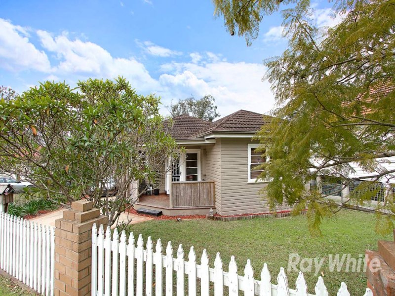 Sold Property Prices & Auction Results in Anzac Parade, Toronto, NSW