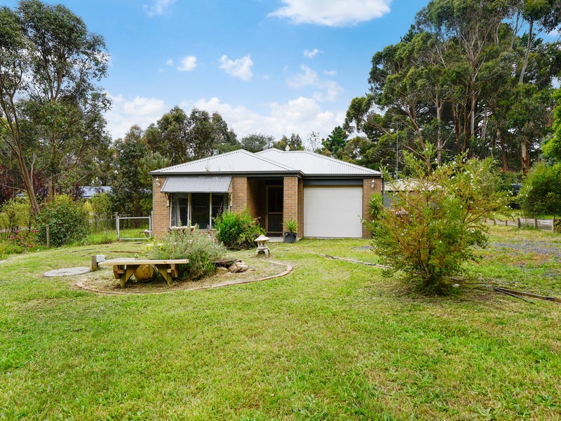 15 Glynwood Grove, Enfield, Vic 3352 Property Details