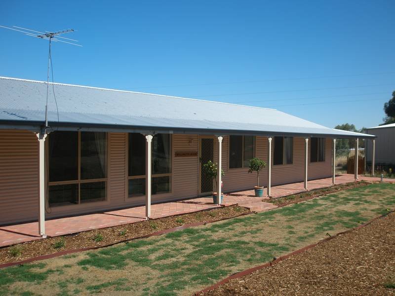 125 Woodley Farm Drive, Northam, WA 6401 Property Details