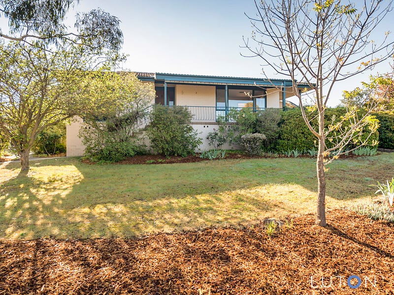 2 Daplyn Close, Weston, ACT 2611 Property Details