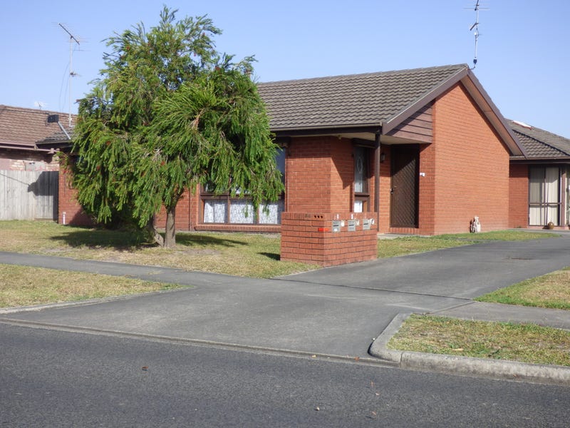 1/36 Ollerton Avenue, Newborough, VIC 3825