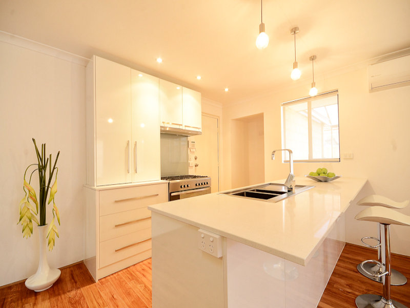 8a Bradshaw Crescent, Manning, WA 6152 Property Details