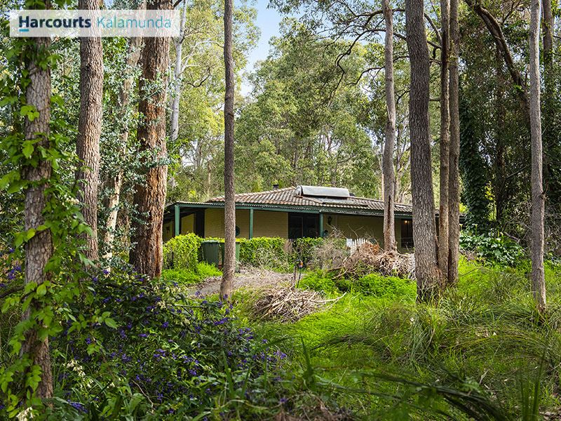 22 Roach Road, Kalamunda, WA 6076 Property Details