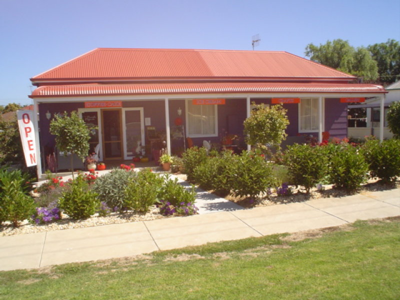 Property 105585596, Allansford, Vic 3277 Property Details