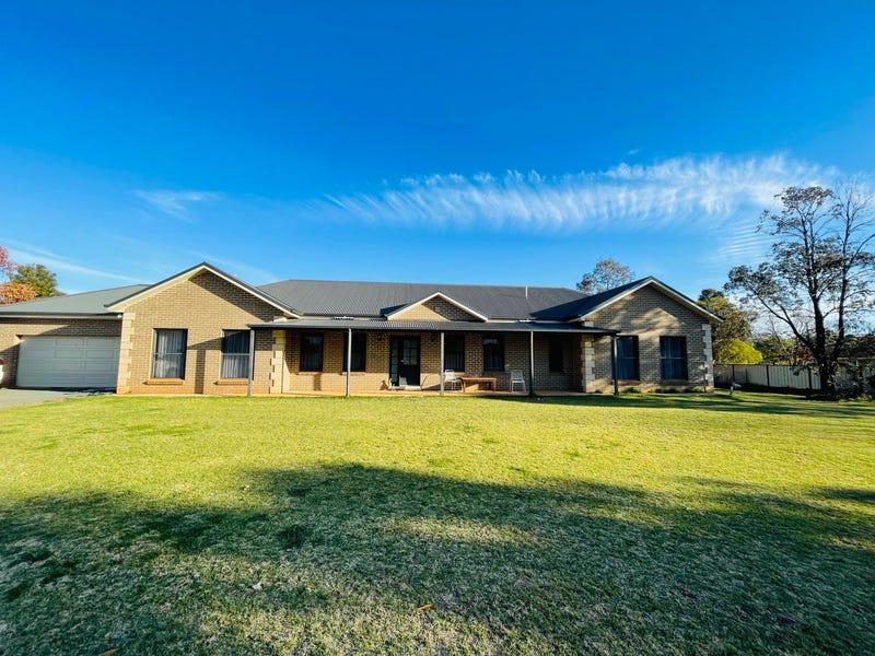 7 Gum Bend Road, Condobolin, NSW 2877 House for Sale