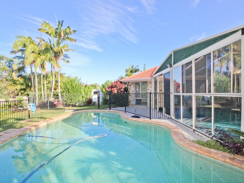 4 Maidstone Place, Parkwood, QLD 4214