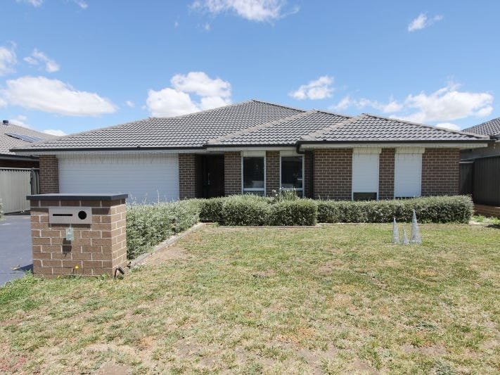 6 Hazelwood Place, Goulburn, NSW 2580 Property Details
