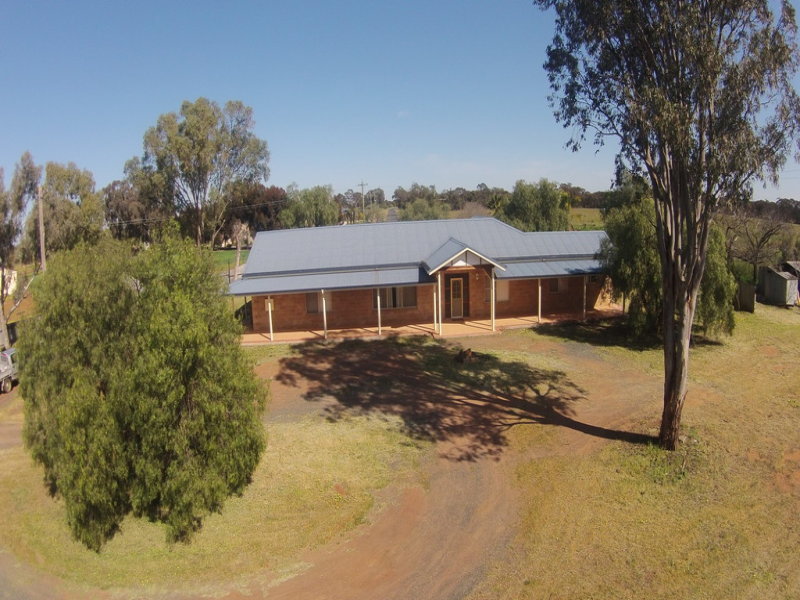 6 Boltes Road, West Wyalong, NSW 2671 6 Boltes Road, West Wyalong, NSW 2671