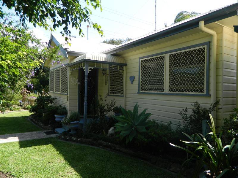 33 Cross Street, Forster, NSW 2428