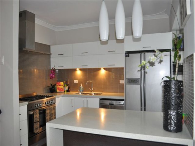 7 Burke Place, Orelia, WA 6167 Property Details