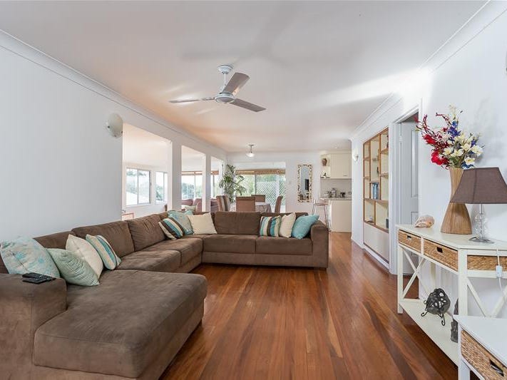27 Wilkie Street, Redland Bay, QLD 4165