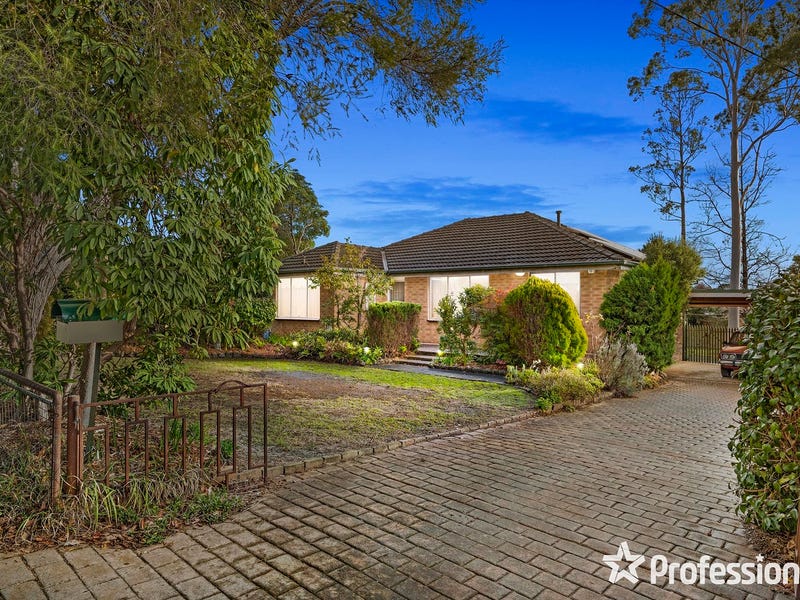 87 Pembroke Road, Mooroolbark, Vic 3138 Property Details
