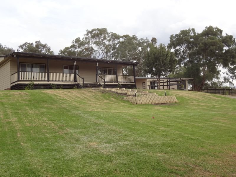 576 Back Kootingal Road, Kootingal, NSW 2352 Property Details