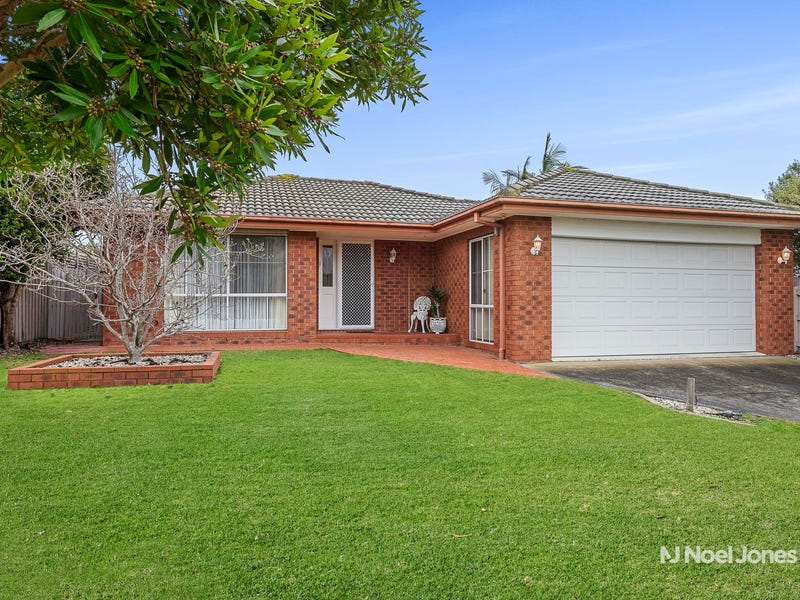 15 Plough Rise, Narre Warren South, VIC 3805 - realestate.com.au