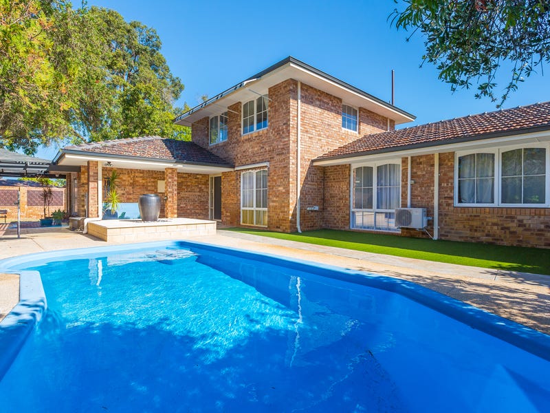 2 Grenadier Drive, Thornlie, WA 6108