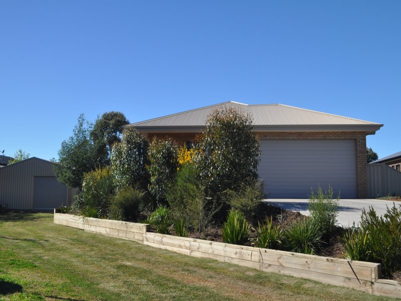 16 Millicent Drive, Narrabri, NSW 2390 - Property Details