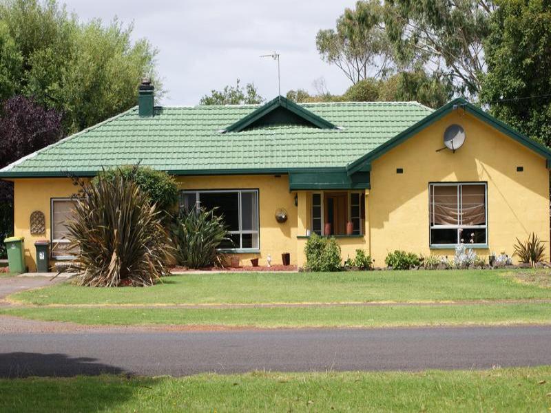 9 Barclay Street, Heywood, VIC 3304