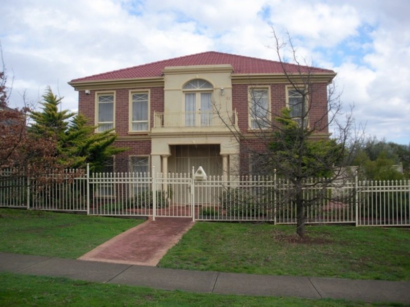 44 The Avenue, Sunbury, Vic 3429 Property Details