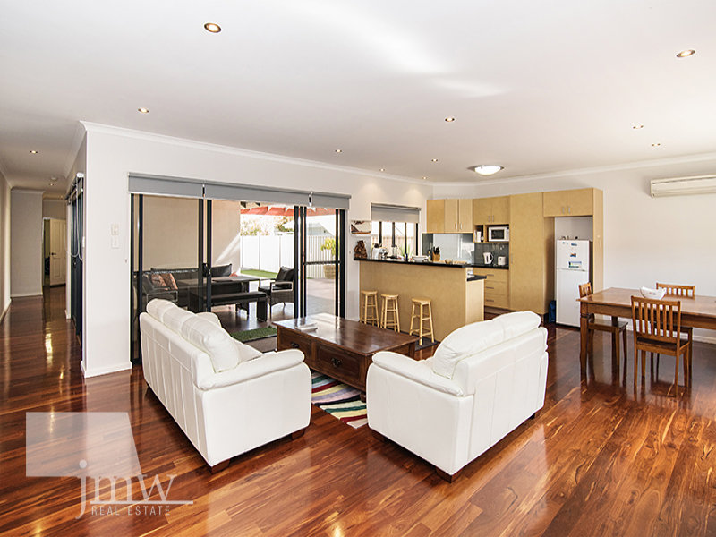 26 Prestwick Road, Dunsborough, WA 6281 Property Details