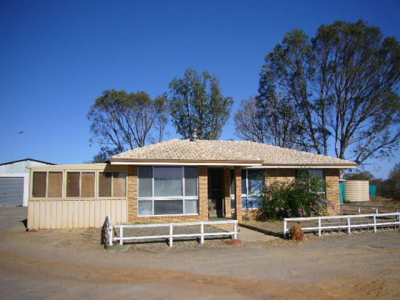 504 David Road, Waggrakine, WA 6530 Property Details