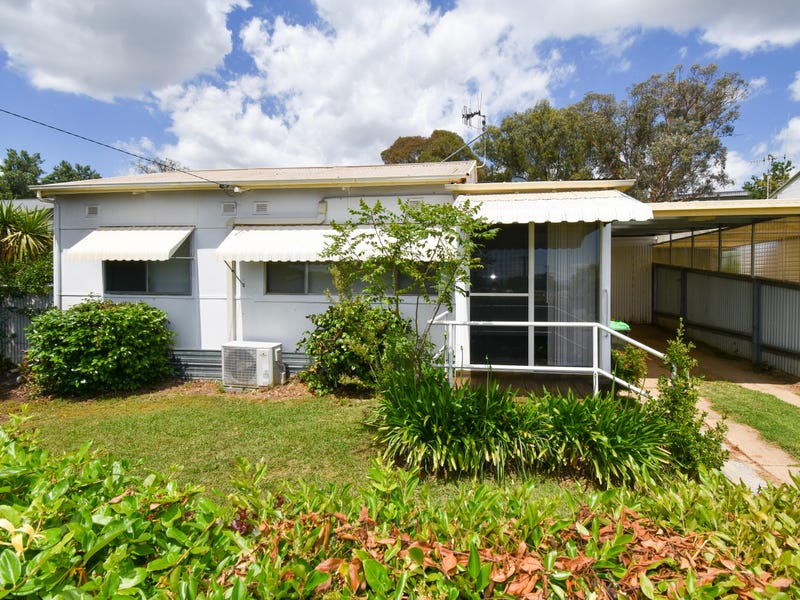 9 Alamein Walk, West Bathurst, NSW