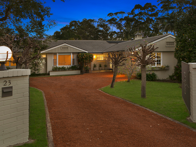 23 Flinders Avenue, St Ives, NSW 2075