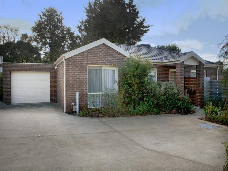 3/4 John Street, Langwarrin, Vic 3910 Property Details