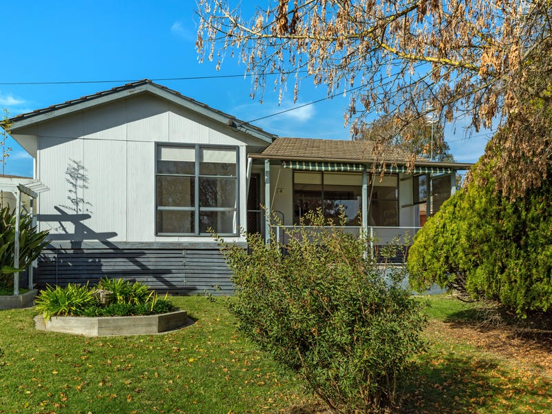 8 Ironbark Road, Bendigo, VIC 3550