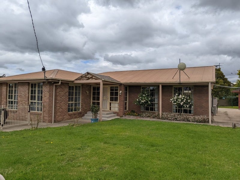 27 Lumsden Street, Kilmore, VIC 3764