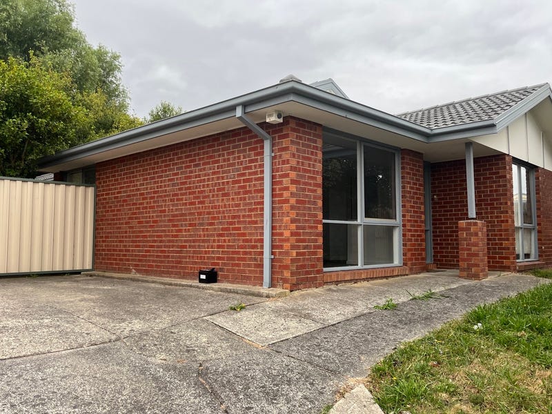 7 Wilmott Close, Berwick, VIC 3806
