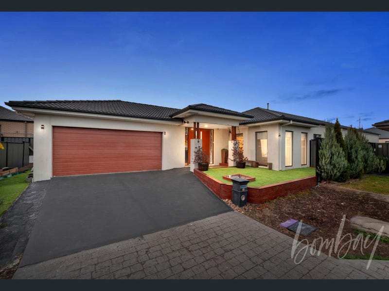 10 Bombala Crescent, Craigieburn, Vic 3064 House for Sale