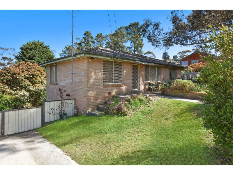 2 Barton Street, Katoomba, NSW 2780 Property Details