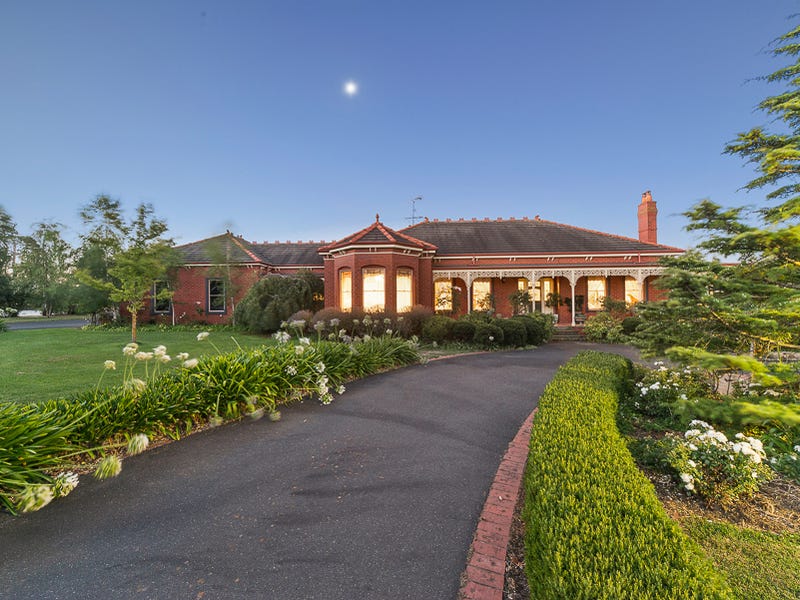 50 Willowbank Road, Gisborne, Vic 3437 Property Details