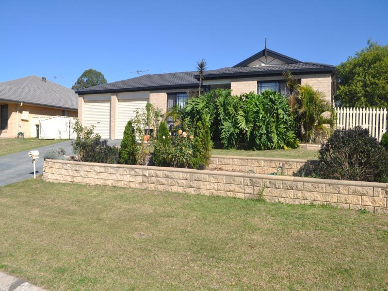 2 The Grove, Singleton, NSW 2330 Property Details