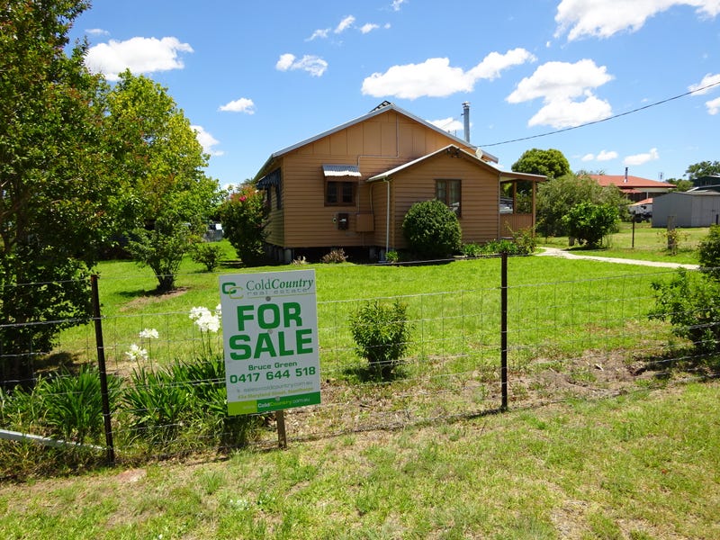 38 Margetts Street, Wallangarra, QLD 4383