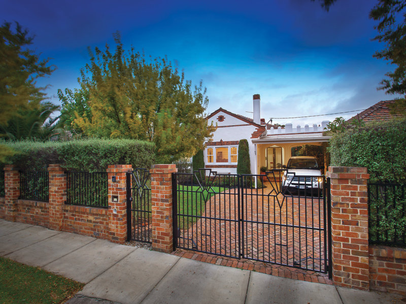 33 Elm Grove, Brighton, VIC 3186