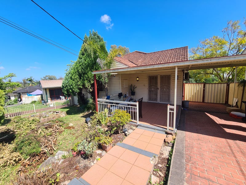 19 Ayrshire Street, Busby, NSW 2168 House for Rent