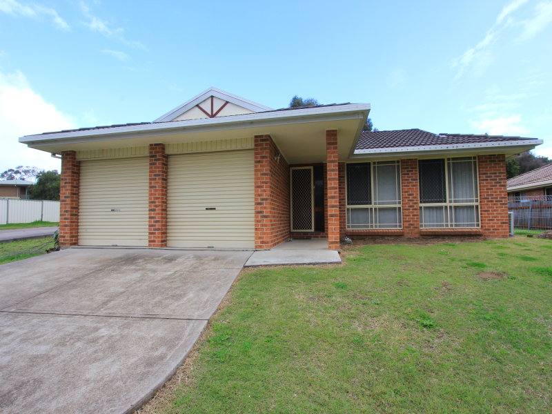 82 Lachlan Avenue, Singleton, NSW 2330 Property Details