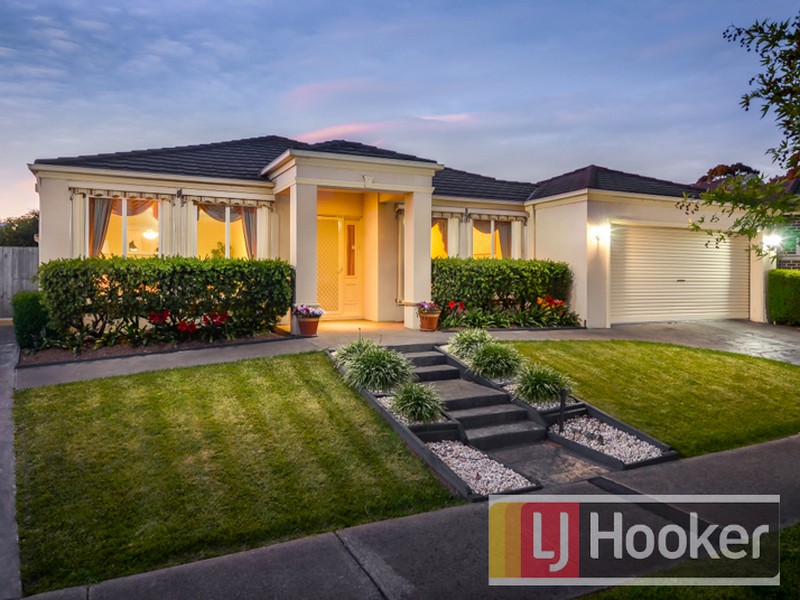 10 Panorama Avenue, Beaconsfield, Vic 3807 Property Details