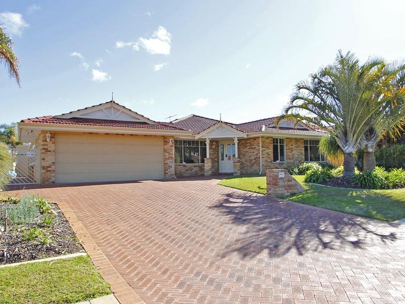 106 Chichester Drive, Woodvale, WA 6026 Property Details