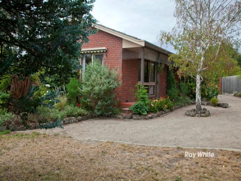 408 McClelland Drive, Langwarrin, Vic 3910 Property Details