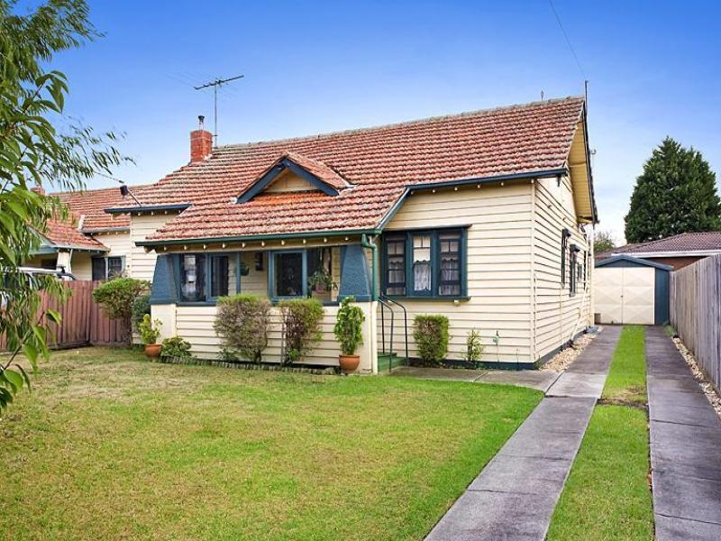 11 Elizabeth Cres, Carnegie, VIC 3163