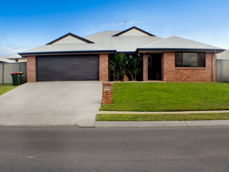 51 Lambert Drive, Moranbah, Qld 4744 Property Details