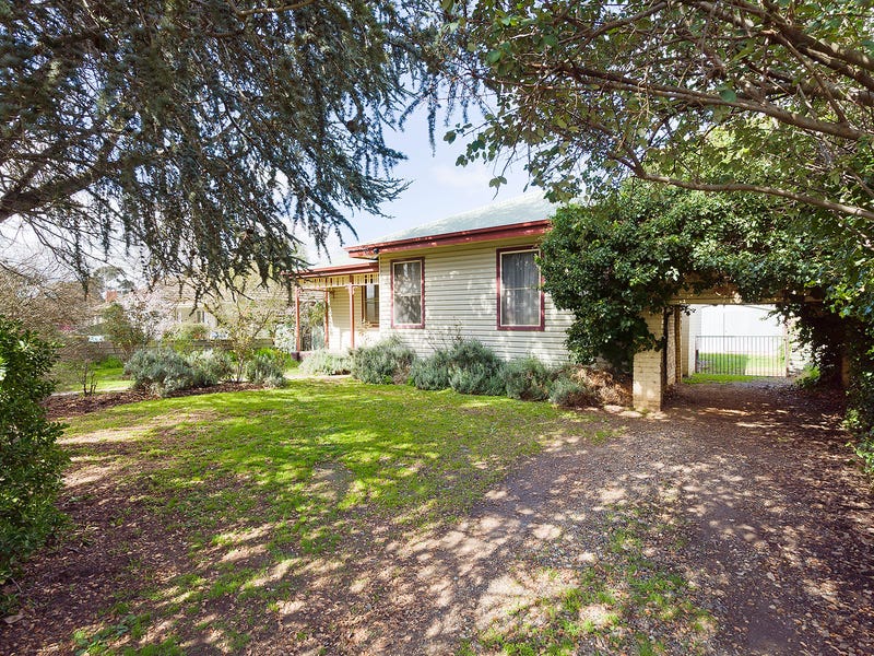 55 Elizabeth Street, Castlemaine, Vic 3450 Property Details
