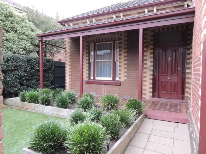 7 Shirley Grove, St Kilda East, VIC 3183