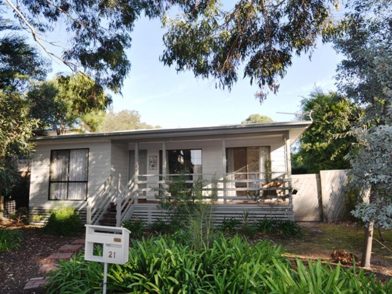 21 Victoria St, Inverloch, Vic 3996 Property Details